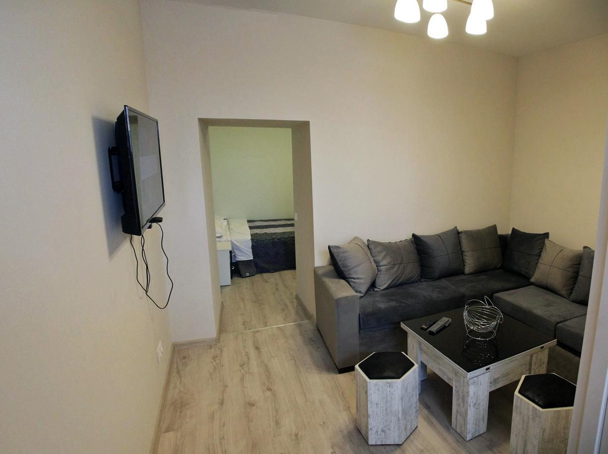 M & L Old Tbilisi Apartment Bagian luar foto